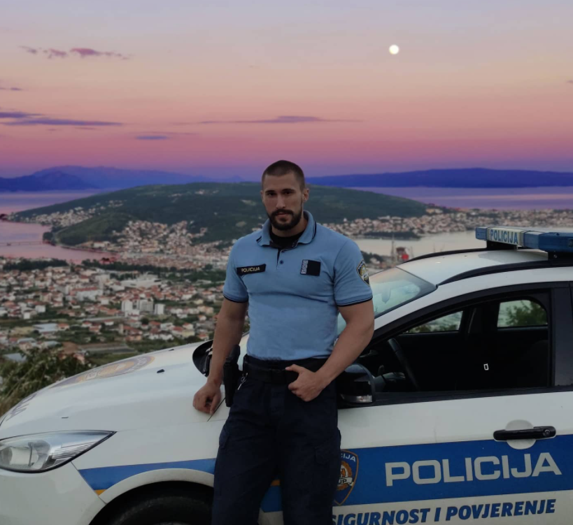 Policajac iz Splita zapalio je Instagram 'vrućim' fotkama, a prati ga gotovo 30 tisuća ljudi