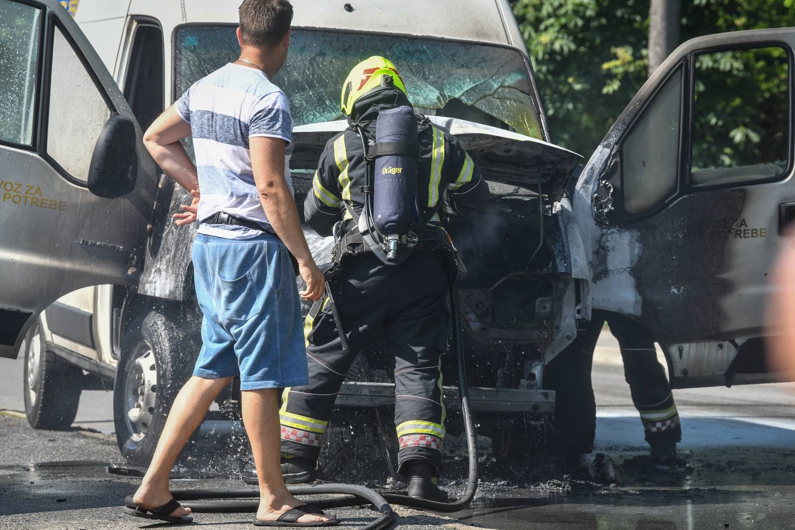 Zagreb: U Hondlovoj eksplodirao kombi, nema ozlijeÄenih