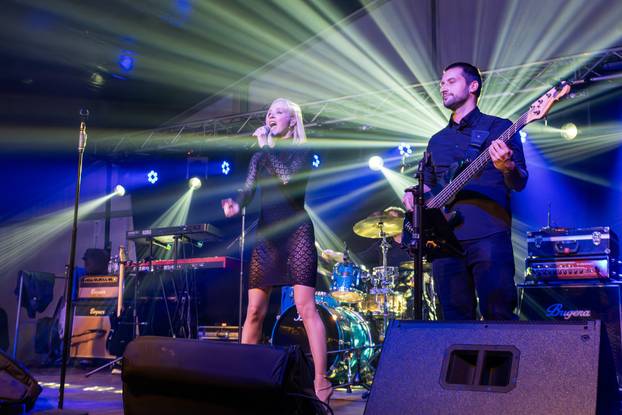 Žminj: Koncert Jelene Rozge za Valentinovo 