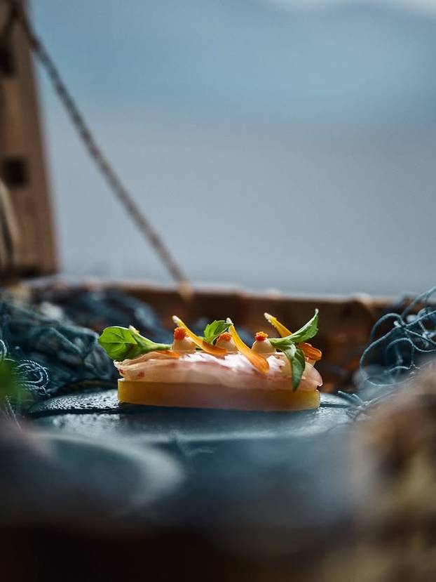 FOTO Spektakl na vodi: Biste li jeli u ovom futurističkom restoranu u norveškom fjordu?