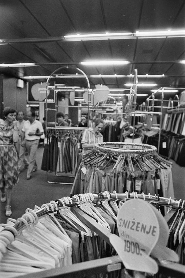 Zagreb: Kupovina u robnoj kući Nama u Ilici u rujnu 1984. godine