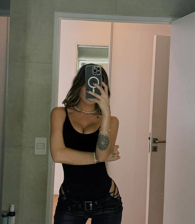 FOTO Influencerica šokirala: 'Dečko nogometaš i ja vodimo ljubav po sedam puta dnevno'