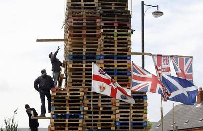 Belfast: Izgrađen najviši toranj od drvenih paleta