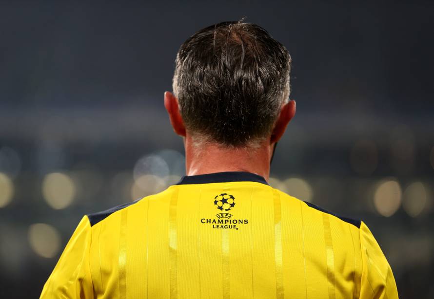 Juventus v Barcelona - UEFA Champions League - Group D - Juventus Stadium