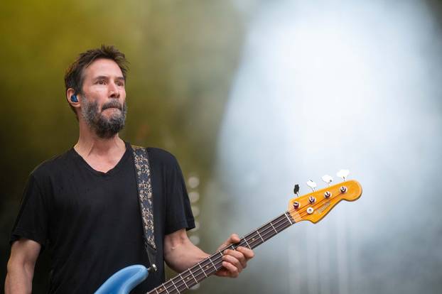 Zagreb: Keanu Reeves sa svojom grupom Dogstar nastupio na INmusic festivalu