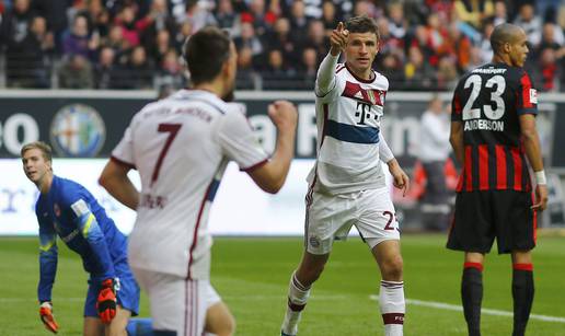 Hat-trick Müllera za uvjerljivu "četvorku" Bayern Münchena