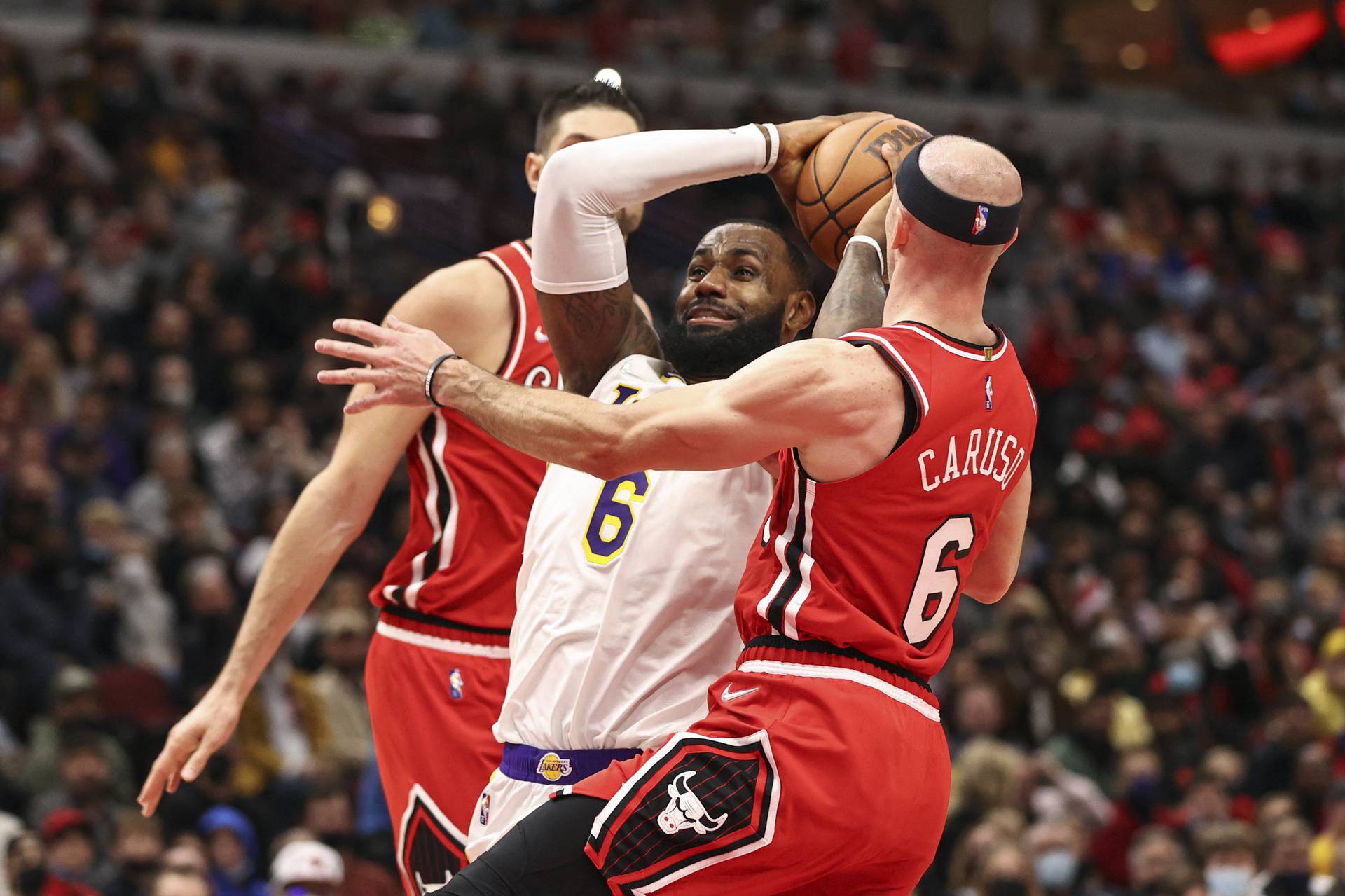 NBA: Los Angeles Lakers at Chicago Bulls