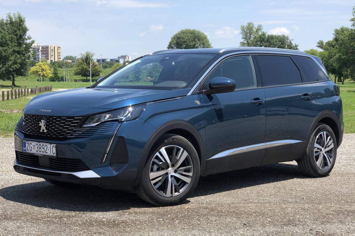 Peugeot 5008, atraktivan i dobar SUV idealan za putovanja