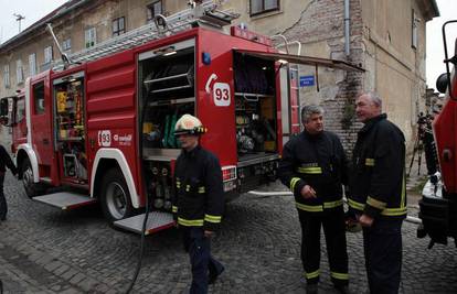Osijek: Gorio krov zgrade, ozlijeđenih  u požaru nema