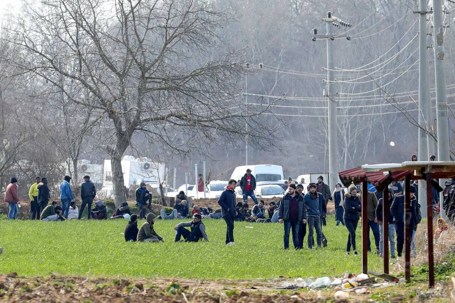 Migranti na graničnom prijelazu Pazarkule između Turske i Grčke