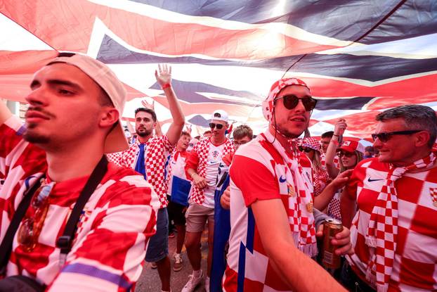 SP 2026 Toronto: Veliki hrvatski korteo prema Toronto stadionu sa 100-metarskom zastavom