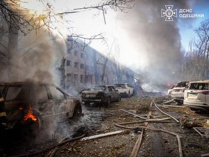 FOTO UŽASA Rusi napali Odesu, ubili najmanje 10 civila i ranili preko 40. Među njima i dijete