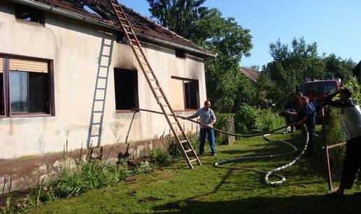 Prijatelji mu zapalili kuću nakon cjelodnevne pijanke