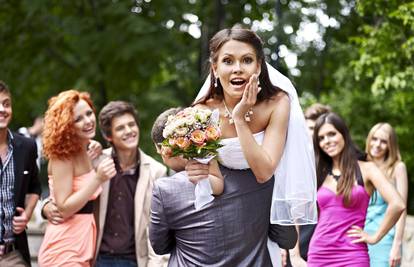 Bivši na vjenčanju: Skoro 60% mladenaca spavalo s 2 gosta