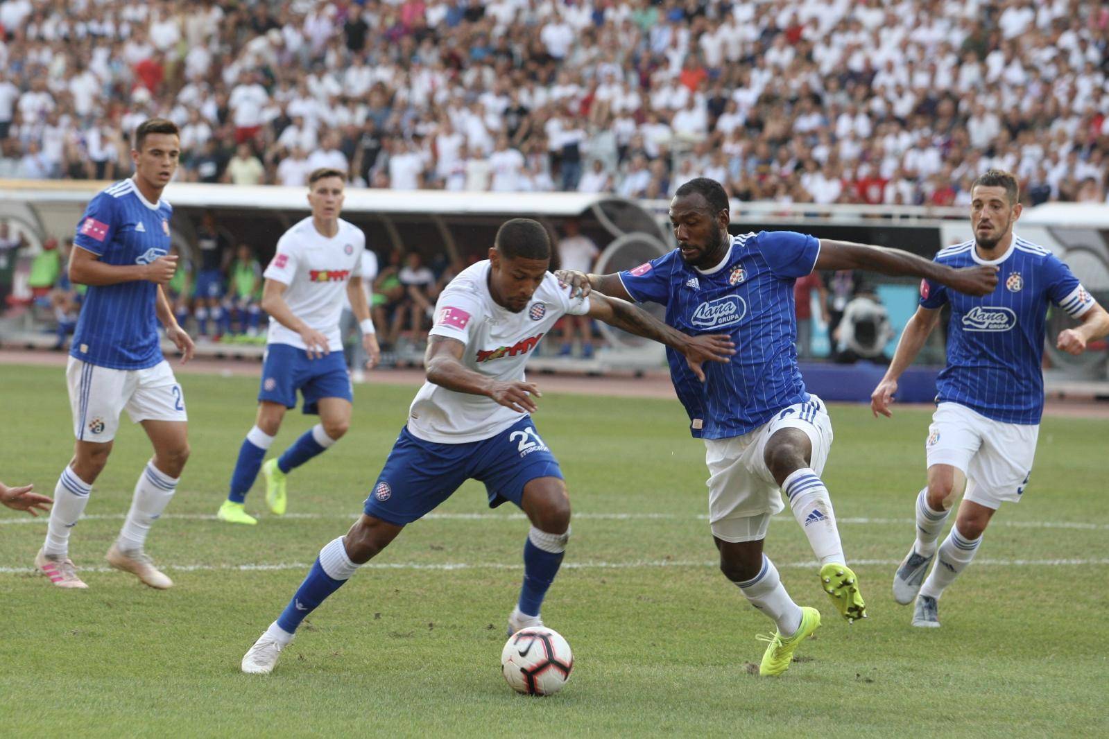 Split: HNK Hajduk i GNK Dinamo u okršaju 7. kola Prve HNL na Poljudu