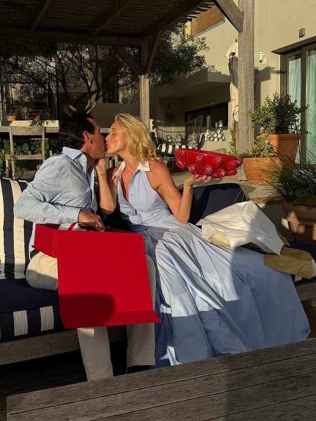 FOTO Zavirite u luksuzni život britanske 'RichTok' influencerice