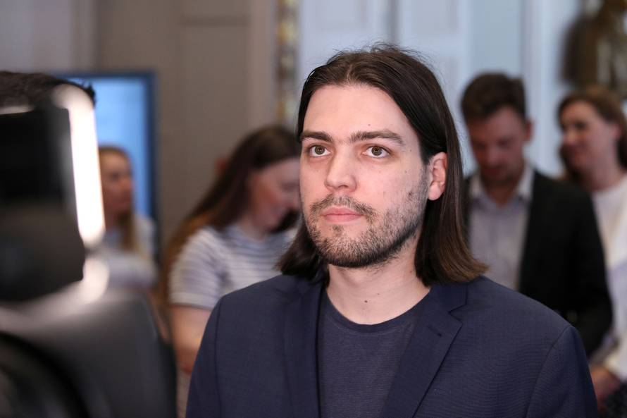 'Plenković uvodi euro da bude predsjednik Europske komisije'