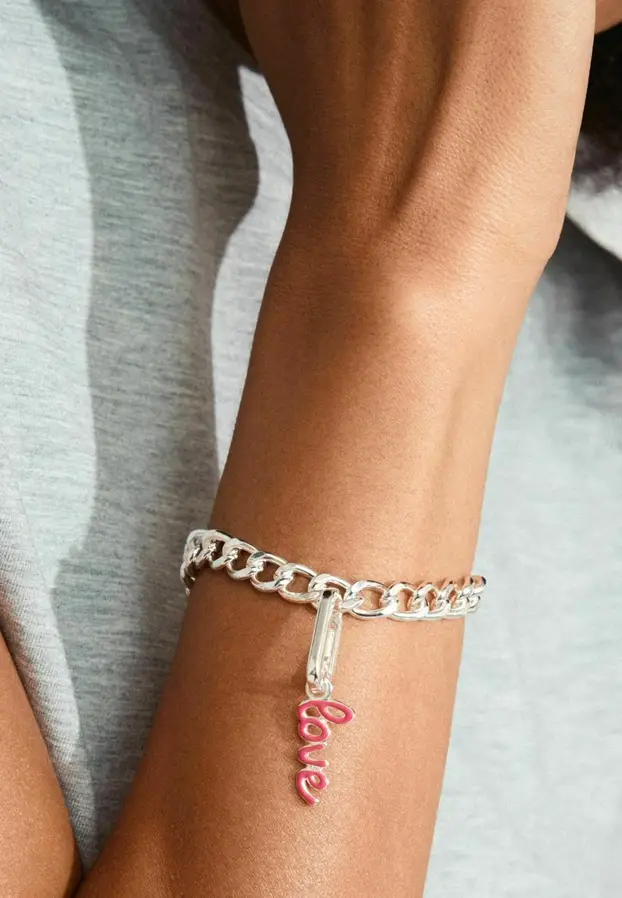 Pregledali smo ponudu za vas! Sjajne narukvice za party dane