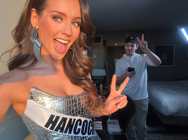 FOTO Buduća hrvatska snaha? Bill Belichick vodio je 48 godina mlađu i na prijem kod Plenkija