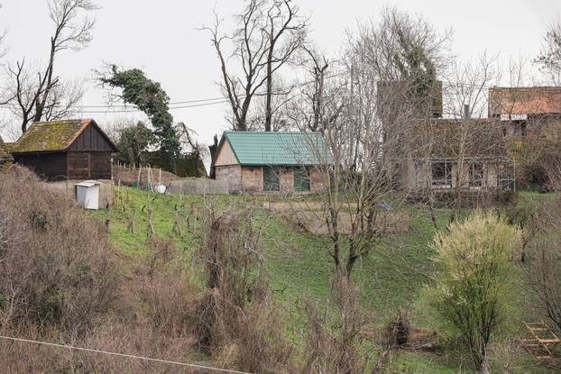Zagreb: Kuća na adresi Oporovečki vinogradi 127