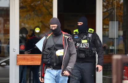 Velike racije u Njemačkoj: Pretražili islamski centar u Hamburgu, traže islamiste