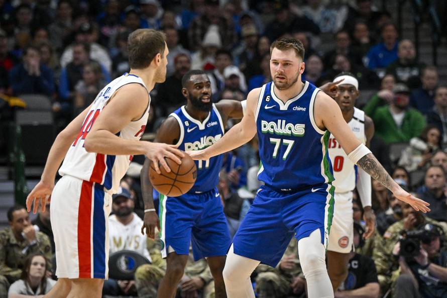 NBA: Detroit Pistons at Dallas Mavericks