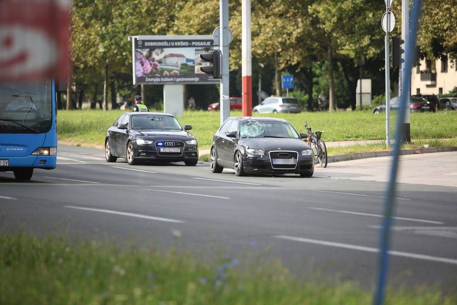 Zagreb: Autom naletio na biciklista nedaleko od Avenue Malla