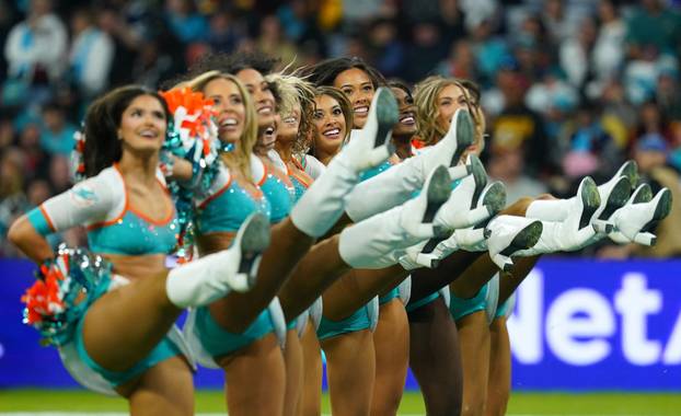 NFL - Miami Dolphins v Washington Commanders