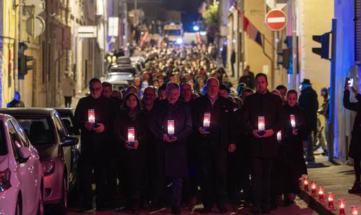 FOTO Mimohod za Vukovar i &Scaron;kabrnju u Puli: 'Oni su simboli na&scaron;e boli, ali i na&scaron;e snage...'