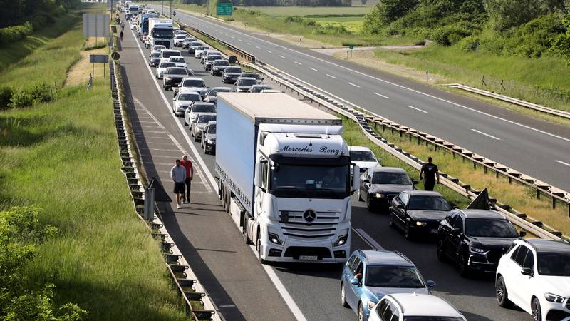 HAK: As of today in effect a summer ban on traffic for the trucks