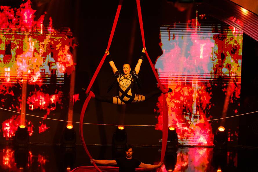 Tetiana akrobacije izvodila na zapanjenoj žici od 6 milimetara: 'Pa ti se stvarno ničega ne bojiš'