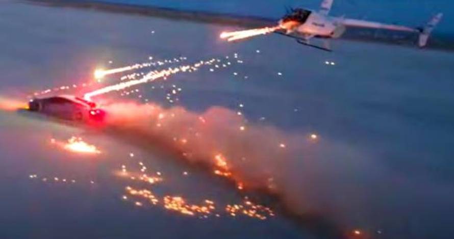 Bizarna glupost YouTubera! Iz helikoptera gađali vatrometom Lamborghini, prijeti mu zatvor