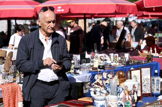 Zagreb: Sajam antikviteta na Britanskom trgu