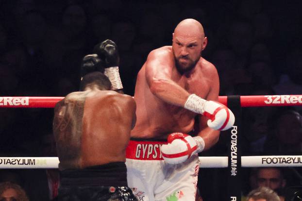 Tyson Fury vs Dillion Whyte