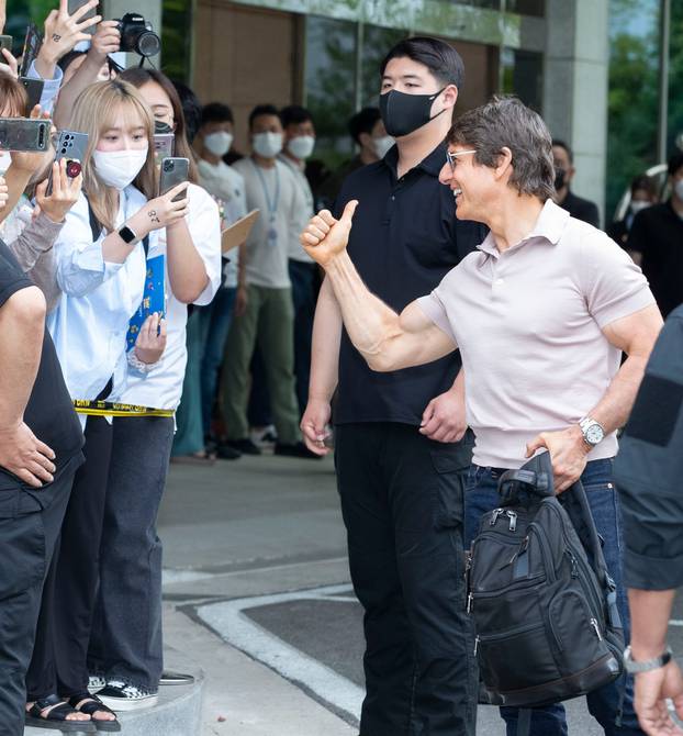 South Korea: Tom Crusie arrives in Seoul to promote Top Gun - Maverick