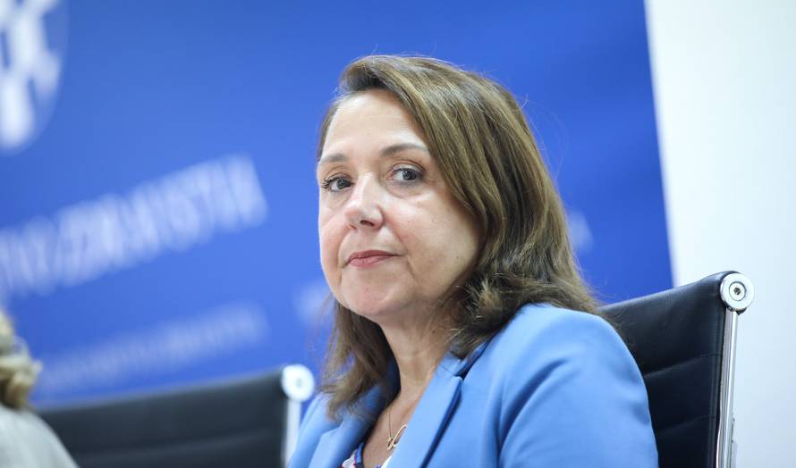 'Pacijenti čekaju sanitet i po 20 sati. Čak 38 ljudi je dalo otkaz u godini dana, a novi odustaju...'