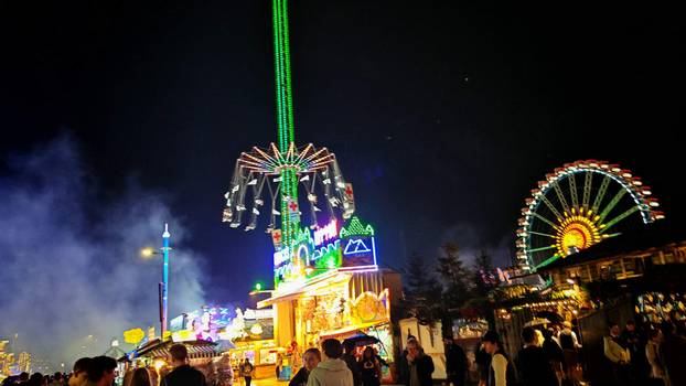 FOTO 24sata na Oktoberfestu:  Evo koliko košta krigla pive!