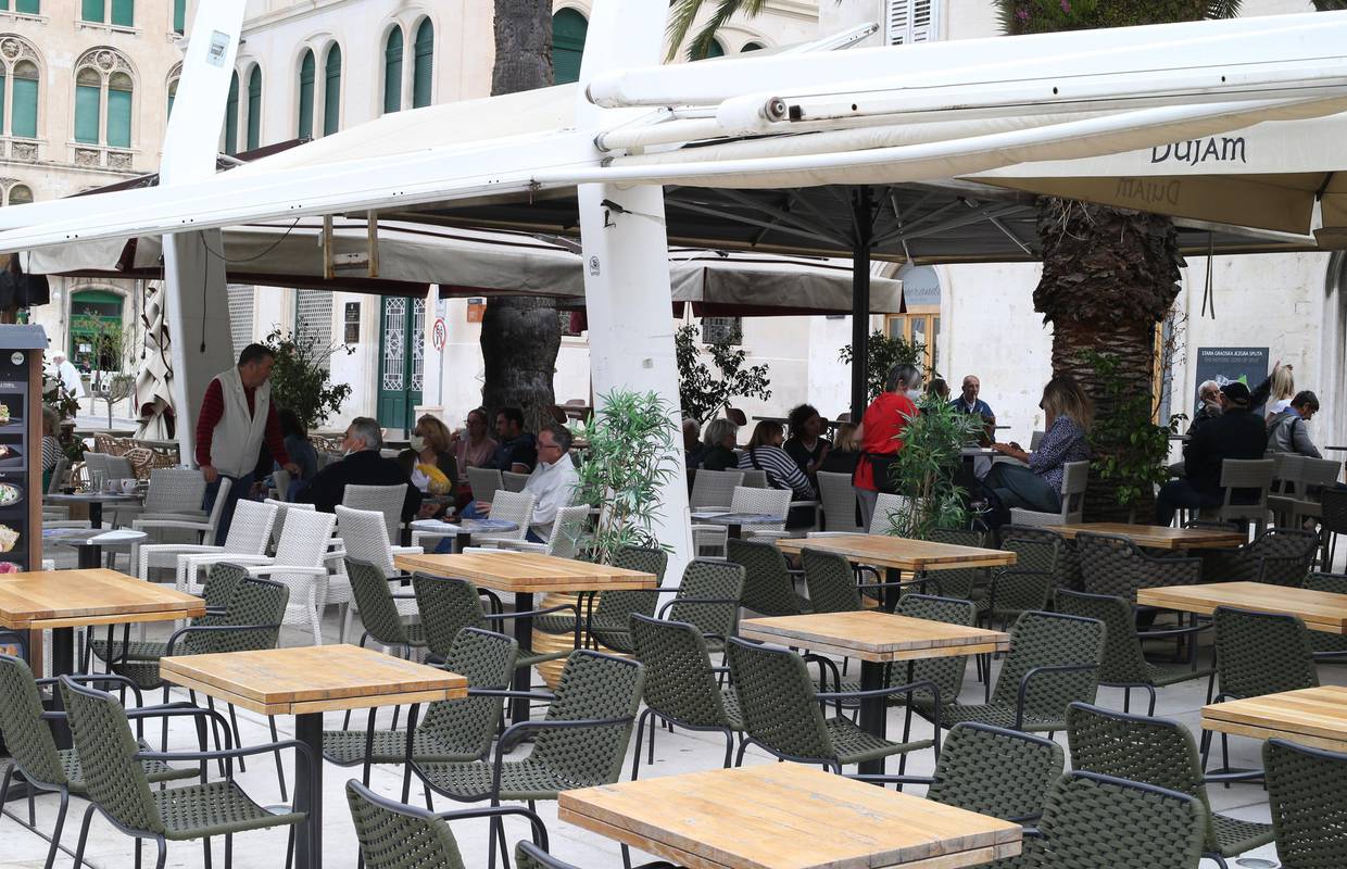 Čak 10 od 12 ugostiteljskih objekata u Splitu kršili mjere