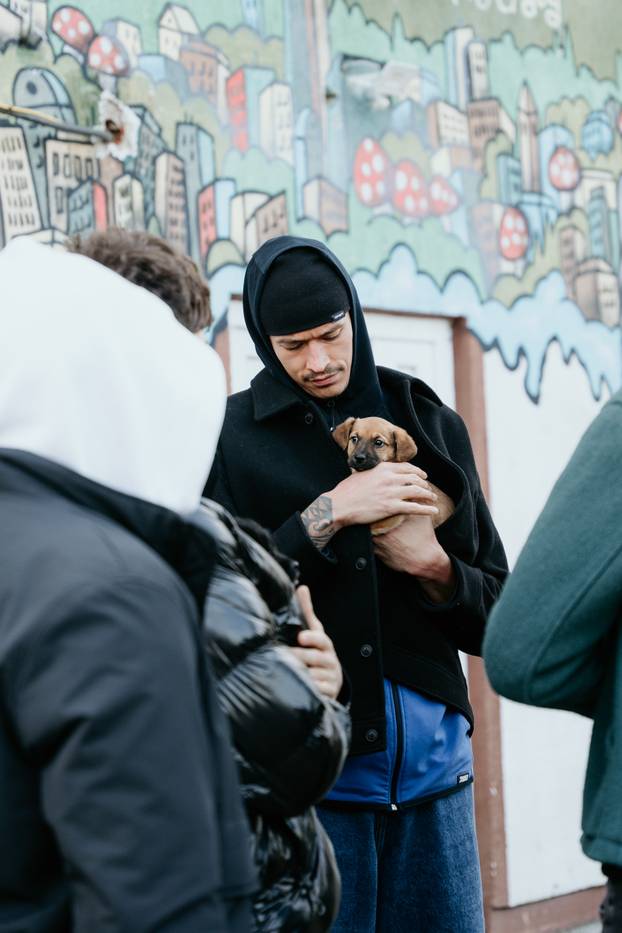 FOTO Igrači Cibone darovali su njuškice u Dumovcu i u vrijeme blagdana pokazali veliko srce