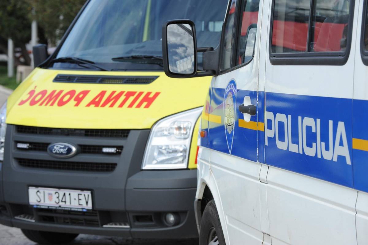 U 15 minuta udario je četiri auta