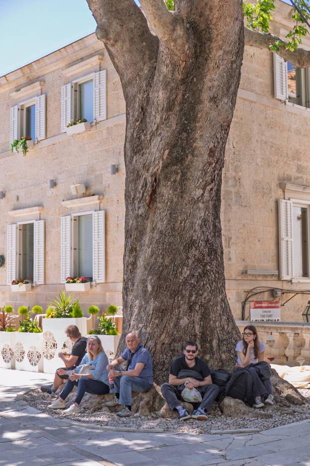 Dubrovnik: Velike gužve unutar povijene jezgre grada.