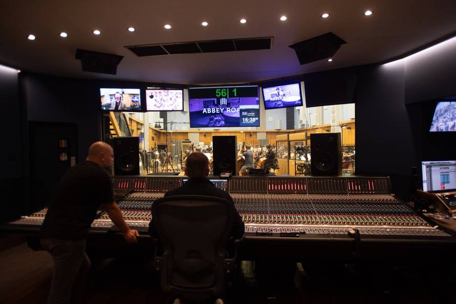 Boris Novković: Drhtao sam od ponosa dok sam pjevao očeve pjesme u slavnom Abbey Roadu