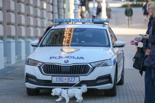 Zagreb: Policija osigurava centar grada uoči utakmice između Hrvatske i Škotske