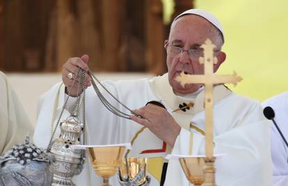 Papa Franjo: Nismo diktatura, pa da imamo doživotne vođe 