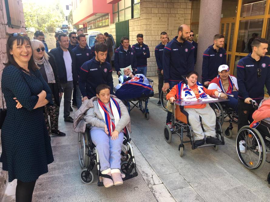 Hajdukovci se družili s djecom i sa štićenicima iz 'Samaritanca'