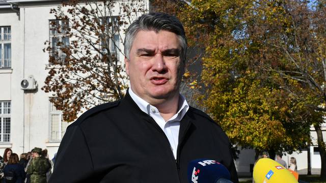 Predsjednik Zoran Milanović u Požegi je dao izjavu za medije