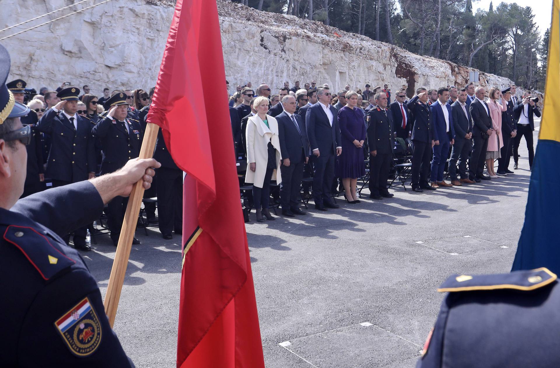 Predsjednik Milanović sudjelovao na svečanosti otvaranja zajedničkog vatrogasnog doma DVD-a Supetar