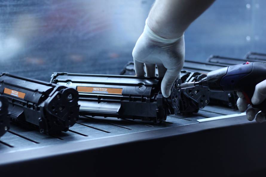 Mladi pripravnik umalo dobio otkaz zbog - tonera!