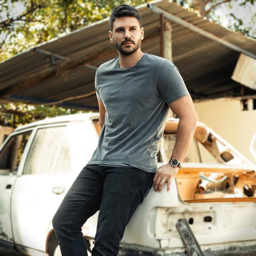 Mami uzdahe u 'Crnom biseru', a 'upecao' je 10 godina mlađu