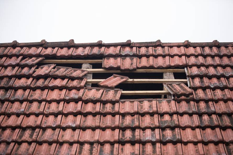 Život uz zračnu luku: 'Zbog aviona ostajemo bez krova...'